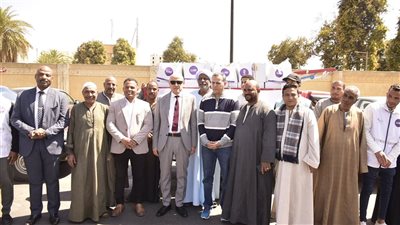 محافظ الأقصر يشهد توزيع 3000 كرتونة غذائية ضمن حملة مؤسسة صناع الخير