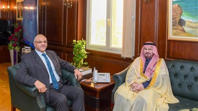 محافظ الإسكندرية يلتقي القنصل العام للمملكة العربية السعودية بالإسكندرية 