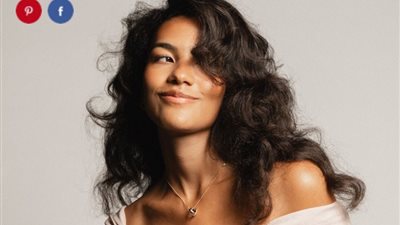 المغنية البريطانية الصاعدة أوليفيا دين شريكة عالمية لعلامة Hourglass