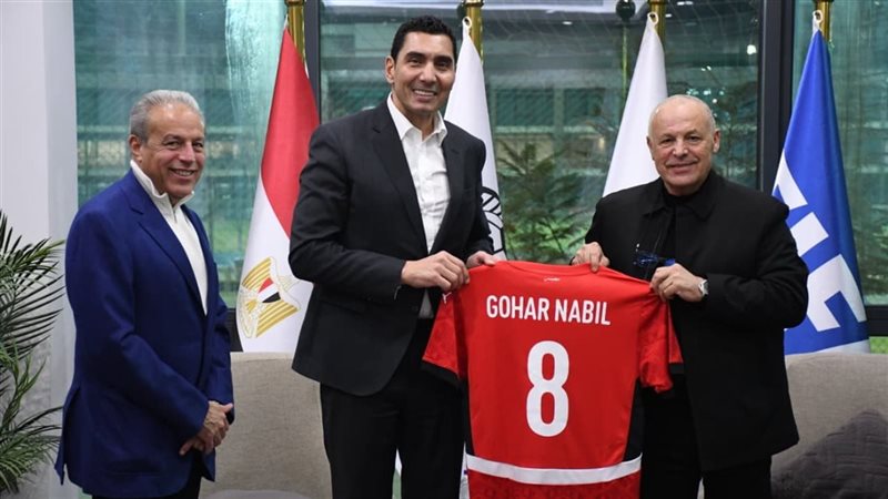 وزير الشباب والرياضة