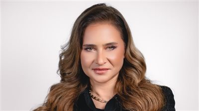 عندي قصة حب طول الوقت ... أبرز تصريحات نيللي كريم في برنامج السلم والثعبان