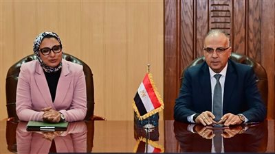 هانى سويلم وحنان مجدى يبحثان ضوابط استخدام المياه الجوفية بالوادي الجديد