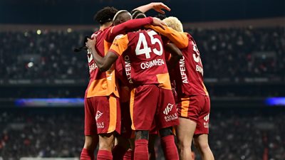 أهداف وملخص مباراة ليفربول وجالطة سراي الشوط الأول اليوم بدوري أبطال أوروبا 