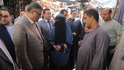 محافظ قنا يتابع تطبيق تعريفة الركوب ويشدد على الالتزام بتطبيق القانون