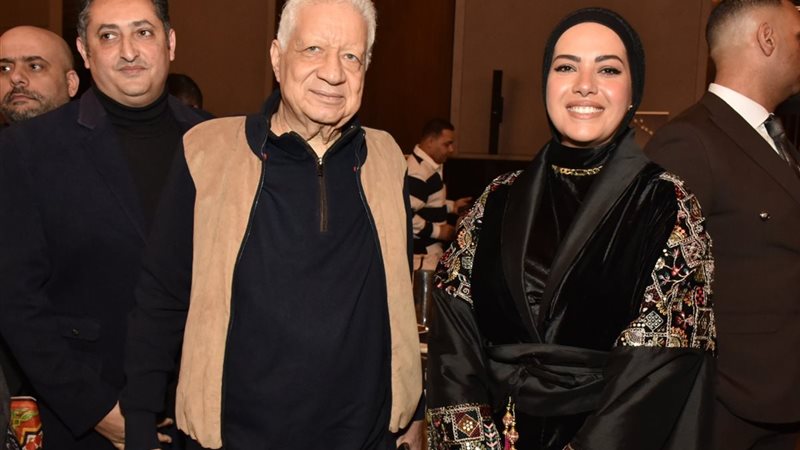 مرتضى منصور وآية