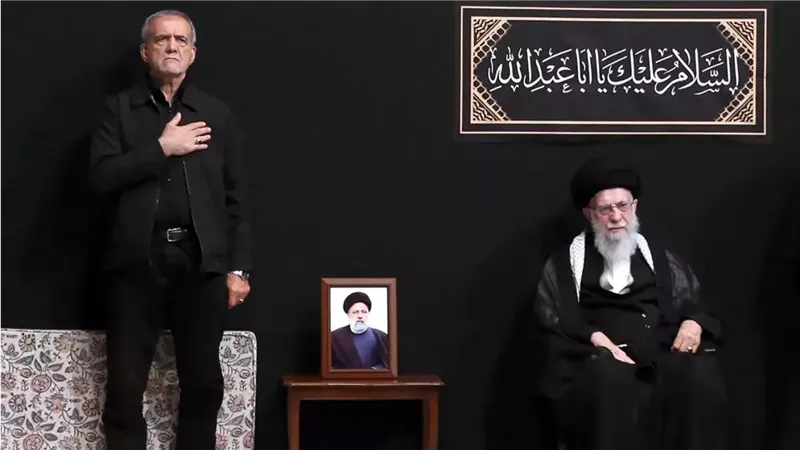 المرشد والرئيس الإيراني