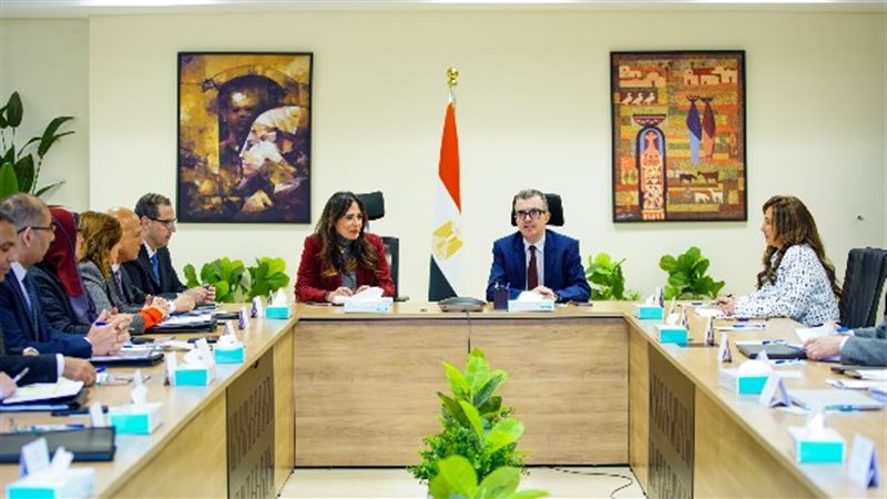 وزير التخطيط والإسكان