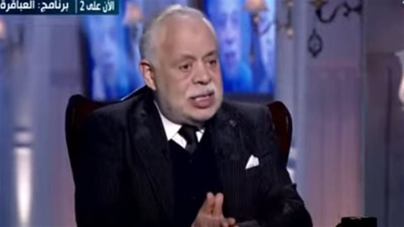 أشرف زكي 