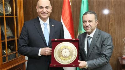تطوير المجازر وتدريب الطلاب.. لقاء بين محافظ المنوفية ورئيس جامعة السادات