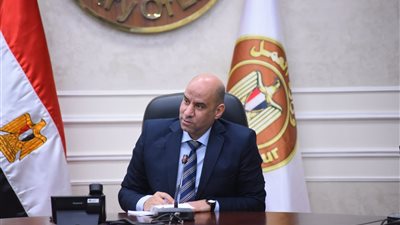 وزير العمل يوجه بسرعة تحديث دليل التصنيف المهني وربطه بالمعايير الأوروبية