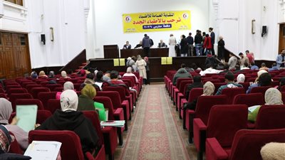 نقابة الأطباء تواصل استقبال الدفعة الجديدة لاستخراج تراخيص مزاولة المهنة