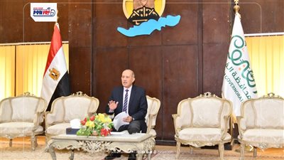 سكرتير عام الفيوم يترأس اجتماعاً لمناقشة آليات تفعيل منظومة رسوم خدمات الإدارة