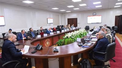 العمل: تحديث دليل التصنيف المهني وربطه بالمعايير الأوروبية لخدمة الشباب
