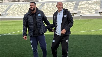 قبل موقعة الجيش الملكي.. يورتشيتش والشناوي يعاينان ملعب الرباط 