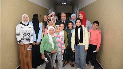 طلاب من المصريين والوافدين  يتنافسون تصفيات مسابقة خريجي الأزهر للقرآن الكريم