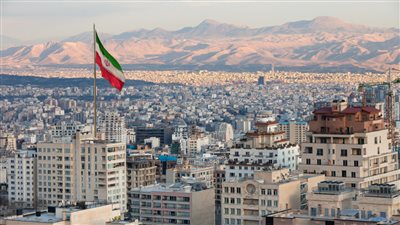 فارس: تعيين من 3 إلى 7 بدلاء لكل منصب عسكري لاستمرار إدارة دولة إيران