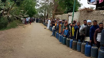 توزيع 1200 أسطوانة بوتاجاز بطهطا.. ورئيس المدنية يؤكد استمرار المتابعة 