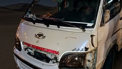 إصابة شخصين في حادث انقلاب ميكروباص بطريق السويس القاهرة