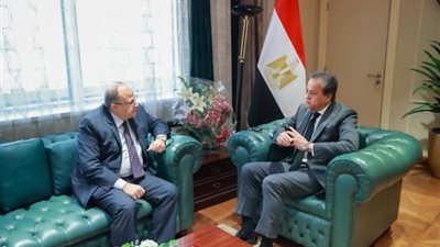 وزير الصحة يبحث مع رئيس هيئة الدواء توافر الأدوية ومنظومة التتبع الدوائي