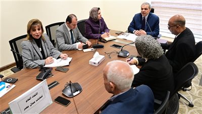 مد الدورة النقابية وتعزيز تمثيل المرأة والشباب أولوية في قانون النقابات