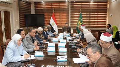محافظ القليوبية يناقش تقنين أوضاع سيارات «السوزوكي» غير المرخصة والتوكتوك 