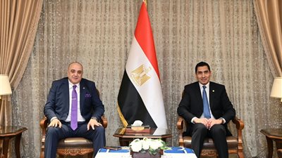 اجتماع لدعم الأندية.. وزير الشباب والرياضة يبحث مع رئيس نادي الشمس خطط التحديث