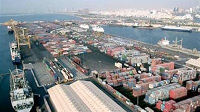 الاستثمار تنفي تعليق الصادرات للخليج وتؤكد: ميناء سفاجا البديل الاستراتيجي