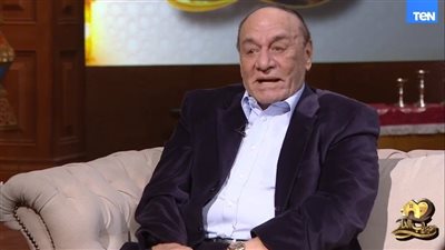 بين الحروب والبيت.. أسرة سمير فرج ملاذه الأكبر وسبب توازنه في الحياة