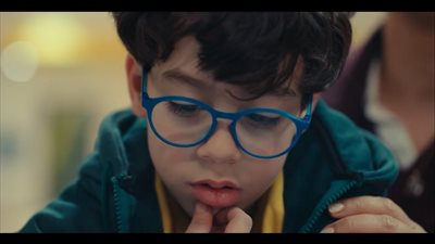 مسلسل اللون الأزرق الحلقة ١١.. نجل جومانا مراد يتعرض للتنمر في أول يوم بالمدرس