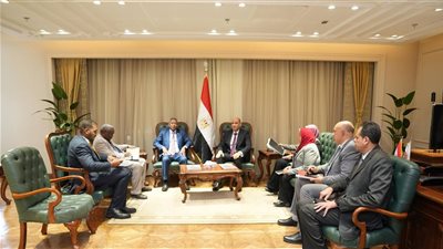وزير العمل يبحث مع سفير السودان نقل خبرات التدريب من أجل التشغيل