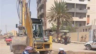 كسر في خط مياه شرب نصر النوبة بأسوان وإعادة ضخ المياه