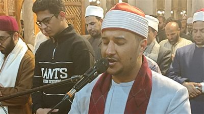 بعد فوزه بـ«دولة التلاوة».. بلال سيف يؤم المصلين في صلاة التراويح |صور