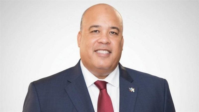 أيمن العشري، رئيس