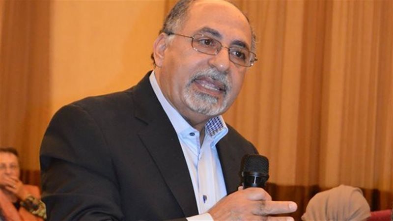الدكتور مصطفي كامل