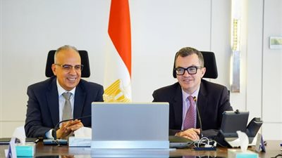 وزيرا التخطيط والري يناقشان خطة الاستثمار المائي للعام المالي الجديد