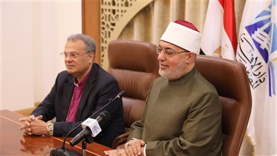 مفتي الجمهورية يستقبل رئيس الطائفة الإنجيلية للتهنئة بـ عيد الفطر 