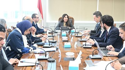 وزيرة الإسكان والبنك الأوروبي يبحثان تعزيز التعاون في مشروعات البنية الأساسية