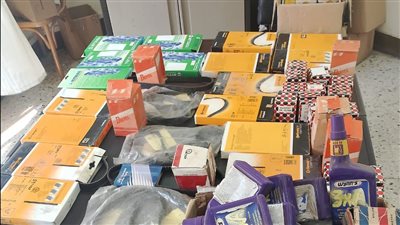 ضبط قطع غيار سيارات مجهولة المصدر في حملة مكبرة بحي الزهور ببورسعيد