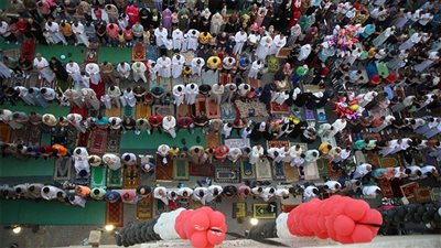 عيد الفطر 2026.. أجواء احتفالية وصلاة بالسعة الكاملة للجامع الأزهر