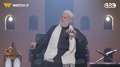 هل يتحمل الإنسان ذنب صديقه إذا رآه يكرر المعصية؟.. علي جمعة يوضح