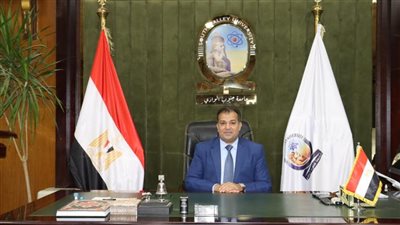 رئيس جامعة قنا يهنئ الرئيس السيسي بمناسبة عيد الفطر المبارك 