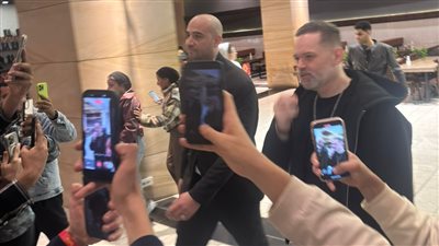 محمد محمود عبدالعزيز ورحمة أحمد يحتفلان رفقة أبطال برشامة في العرض الخاص | صور