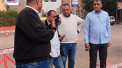 سقوط مجسم الدولفين بسبب العاصفة وسوء الاحوال الجويه في قنا