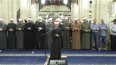 ليلة 29 رمضان.. نجم دولة التلاوة عمر علي يؤم المصلين في التهجد بالأزهر