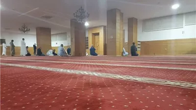 «لا تتركوه حزينا».. عبارة مؤثرة بأحد المساجد تذكر المصلين بالاستمرار بعد رمضان