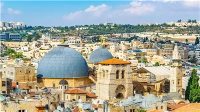 لأول مرة في التاريخ المسيحي.. شظايا الحرب تغلق كنيسة القيامة 