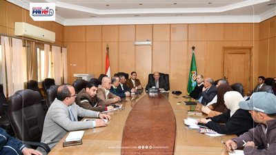 سكرتير عام الفيوم يترأس اجتماع لجنة تنسيق الحفر بالمحافظة