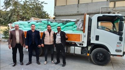 ضبط دقيق بلدي مدعم وزيوت مجهولة وحلوى منتهية الصلاحية في حملات تموينية بالجيزة