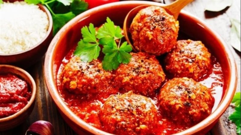 كفتة الرز بالصلصة