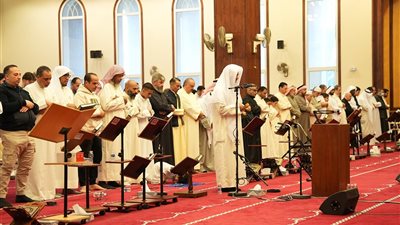 جموع غفيرة تؤدي صلاة عيد الفطر في الكويت وسط أجواء إيمانية مميزة